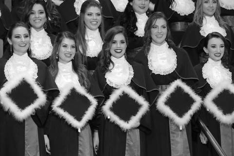 formatura-formanda-puc-pucrs-universidade-faculdade-curso-direito-direitopuc-porto-alegre-formatura-formei-fotografo-foto-fotos-fotografia-fotografos-profissional-porto-alegre-colação-de-grau-prova-de-togas-recepção-fabio-martins-photographer-photos'