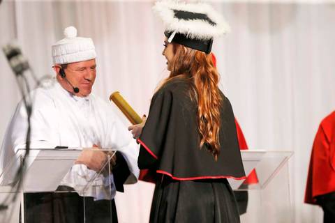 formatura-formanda-puc-pucrs-universidade-faculdade-curso-direito-direitopuc-porto-alegre-formatura-formei-fotografo-foto-fotos-fotografia-fotografos-profissional-porto-alegre-colação-de-grau-prova-de-togas-recepção-fabio-martins-photographer-photos'