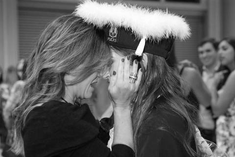 formatura-formanda-puc-pucrs-universidade-faculdade-curso-direito-direitopuc-porto-alegre-formatura-formei-fotografo-foto-fotos-fotografia-fotografos-profissional-porto-alegre-colação-de-grau-prova-de-togas-recepção-fabio-martins-photographer-photos'