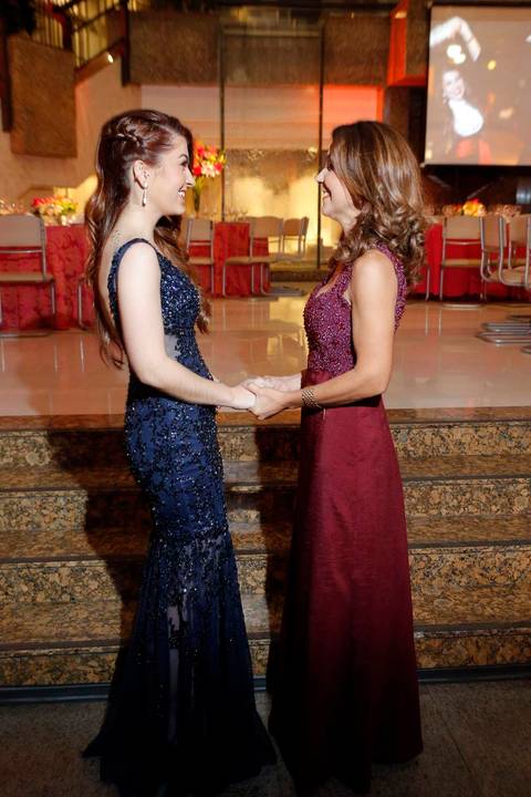 formatura-formanda-puc-pucrs-universidade-faculdade-curso-direito-direitopuc-porto-alegre-formatura-formei-fotografo-foto-fotos-fotografia-fotografos-profissional-porto-alegre-colação-de-grau-prova-de-togas-recepção-fabio-martins-photographer-photos'