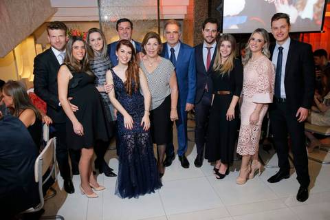 formatura-formanda-puc-pucrs-universidade-faculdade-curso-direito-direitopuc-porto-alegre-formatura-formei-fotografo-foto-fotos-fotografia-fotografos-profissional-porto-alegre-colação-de-grau-prova-de-togas-recepção-fabio-martins-photographer-photos'