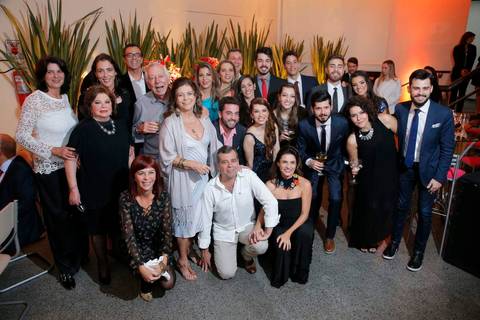 formatura-formanda-puc-pucrs-universidade-faculdade-curso-direito-direitopuc-porto-alegre-formatura-formei-fotografo-foto-fotos-fotografia-fotografos-profissional-porto-alegre-colação-de-grau-prova-de-togas-recepção-fabio-martins-photographer-photos'