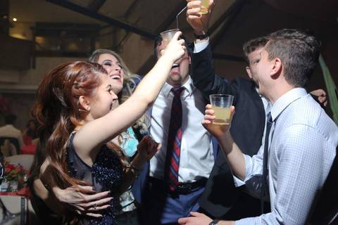 formatura-formanda-puc-pucrs-universidade-faculdade-curso-direito-direitopuc-porto-alegre-formatura-formei-fotografo-foto-fotos-fotografia-fotografos-profissional-porto-alegre-colação-de-grau-prova-de-togas-recepção-fabio-martins-photographer-photos'