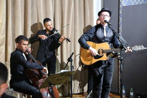 foto-fotos-fotografia-photo-shoot-foto15anos-festa-festalinda-festa15anos-debut-debutante-debutando-2019-2020-maquiagem-teen-jovem-making-og-aniversario-quinzeanos-quinze-fifteen-party-fotografo-fotografos-fabio-martins-porto-alegre-associação-leopoldina'