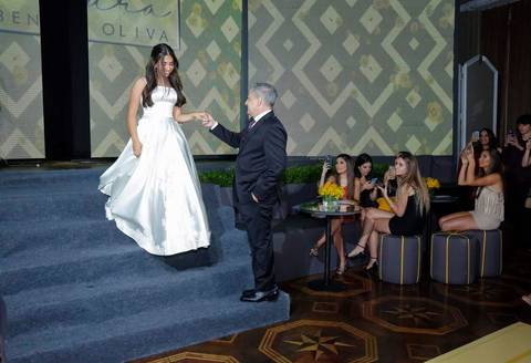 foto-fotos-fotografia-photo-shoot-foto15anos-festa-festalinda-festa15anos-debut-debutante-debutando-2019-2020-maquiagem-teen-jovem-making-og-aniversario-quinzeanos-quinze-fifteen-party-fotografo-fotografos-fabio-martins-porto-alegre-associação-leopoldina'