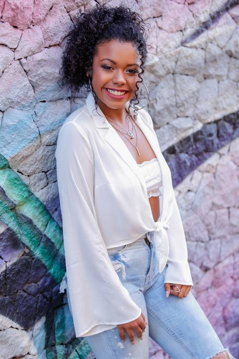 book-ensaio-foto-photo-shoot-photoshoot-fotografo-fotografico-profissional-porto-alegre-urbano-ar-livre-moderno-urbangirl-urbanconcept-fabio-martins-foto-equipe-15-anos-quinze-fifteen-book-centro-porto-alegre-historico-viduto-otavio-rocha-marinha-orla'