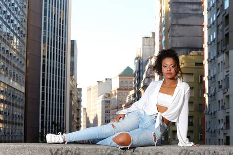 book-ensaio-foto-photo-shoot-photoshoot-fotografo-fotografico-profissional-porto-alegre-urbano-ar-livre-moderno-urbangirl-urbanconcept-fabio-martins-foto-equipe-15-anos-quinze-fifteen-book-centro-porto-alegre-historico-viduto-otavio-rocha-marinha-orla'