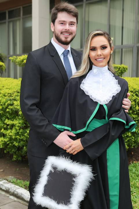 formatura-formanda-formando-meformei-medicina-futura-medica-ufrgs-universidade-federal-rio-grande-do-sul-federal-gaucha-porto-alegre-foto-fotos-fotografo-profissional-colação-de-grau-prova-de-togas-salao-de-atos-fabio-martins-foto-equipe-proffisional'