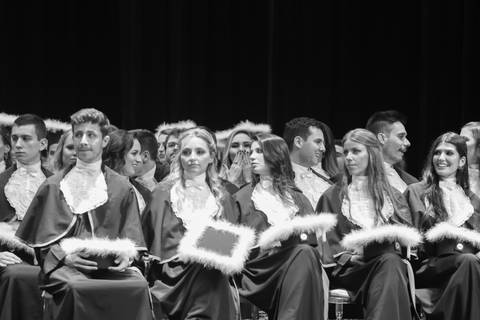 formatura-formanda-formando-meformei-medicina-futura-medica-ufrgs-universidade-federal-rio-grande-do-sul-federal-gaucha-porto-alegre-foto-fotos-fotografo-profissional-colação-de-grau-prova-de-togas-salao-de-atos-fabio-martins-foto-equipe-proffisional'