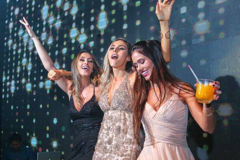 formatura-formanda-formando-meformei-medicina-futura-medica-ufrgs-universidade-federal-rio-grande-do-sul-federal-gaucha-porto-alegre-foto-fotos-fotografo-profissional-colação-de-grau-prova-de-togas-salao-de-atos-fabio-martins-foto-equipe-proffisional'