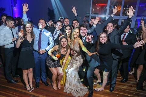 formatura-formanda-formando-meformei-medicina-futura-medica-ufrgs-universidade-federal-rio-grande-do-sul-federal-gaucha-porto-alegre-foto-fotos-fotografo-profissional-colação-de-grau-prova-de-togas-salao-de-atos-fabio-martins-foto-equipe-proffisional'