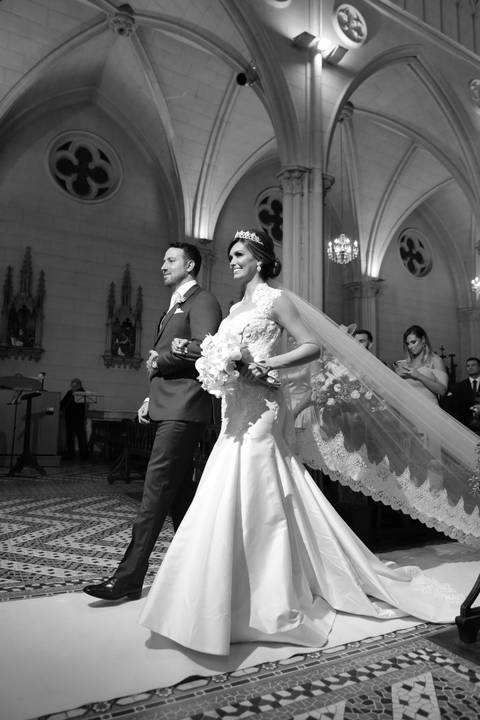 casamento-weddin-wedding-video-video-filmagem-igreja-foto-fotografo-film-filme-filmaker-profissional-casar-casei-porto-alegre-noivado-noivos-casamento2020-casamento2019-noiva2020-noivo2020-noiva2019-foto-fotografia-fotografo-fabio-martins-foto-equipe'