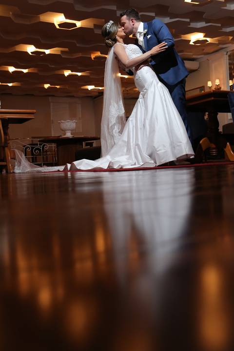 casamento-weddin-wedding-video-video-filmagem-igreja-foto-fotografo-film-filme-filmaker-profissional-casar-casei-porto-alegre-noivado-noivos-casamento2020-casamento2019-noiva2020-noivo2020-noiva2019-foto-fotografia-fotografo-fabio-martins-foto-equipe'