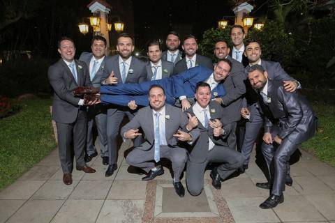 casamento-weddin-wedding-video-video-filmagem-igreja-foto-fotografo-film-filme-filmaker-profissional-casar-casei-porto-alegre-noivado-noivos-casamento2020-casamento2019-noiva2020-noivo2020-noiva2019-foto-fotografia-fotografo-fabio-martins-foto-equipe'