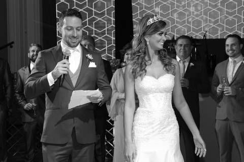 casamento-weddin-wedding-video-video-filmagem-igreja-foto-fotografo-film-filme-filmaker-profissional-casar-casei-porto-alegre-noivado-noivos-casamento2020-casamento2019-noiva2020-noivo2020-noiva2019-foto-fotografia-fotografo-fabio-martins-foto-equipe'