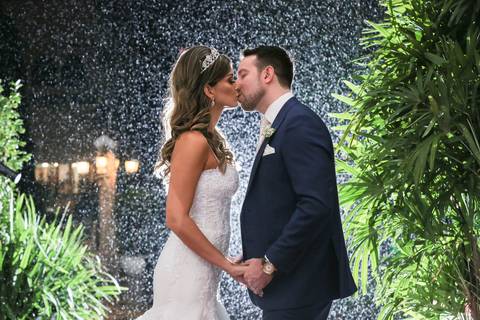 casamento-weddin-wedding-video-video-filmagem-igreja-foto-fotografo-film-filme-filmaker-profissional-casar-casei-porto-alegre-noivado-noivos-casamento2020-casamento2019-noiva2020-noivo2020-noiva2019-foto-fotografia-fotografo-fabio-martins-foto-equipe'