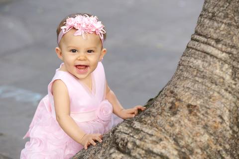 ensaio-externo-infantil-1-ano-acompanhamento-book-foto-fotos-fotografia-ensaio-menina-bebe-baby-nenê-ensaio-book-shoot-shooting-fabio-martins-fotografo-profissional-smash-the-cake-em-estudio-bolo-rosa-cenario-fabio-martins-foto-equipe'