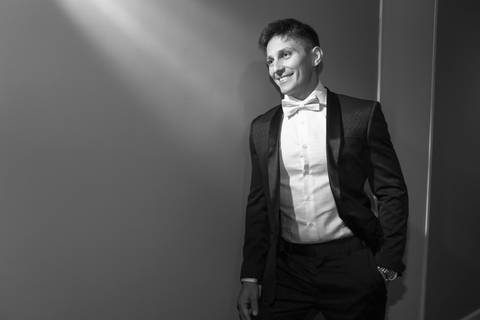 fotos-de-casamento-fotos-noiva-making-of-porto-alegre-casal-noiva-noivo-fotos-fotografia-fotógrafo-porto-alegre-wedding-porto-alegre-fotografo-profissional-vestido-de-noiva-penteado-noiva-casamento-making-of-noivo'