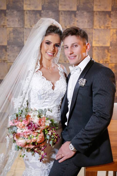 fotos-de-casamento-fotos-noiva-making-of-porto-alegre-casal-noiva-noivo-fotos-fotografia-fotógrafo-porto-alegre-wedding-porto-alegre-fotografo-profissional-vestido-de-noiva-penteado-noiva-casamento-chegada-noiva-na-igreja-decimonia-de-casamento'