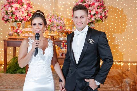 fotos-de-casamento-fotos-noiva-making-of-porto-alegre-casal-noiva-noivo-fotos-fotografia-fotógrafo-porto-alegre-wedding-porto-alegre-fotografo-profissional-vestido-de-noiva-penteado-noiva-recepção-festa-de-casamento-comemoração-casal-noivos'