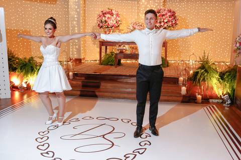 fotos-de-casamento-fotos-noiva-making-of-porto-alegre-casal-noiva-noivo-fotos-fotografia-fotógrafo-porto-alegre-wedding-porto-alegre-fotografo-profissional-vestido-de-noiva-penteado-noiva-recepção-festa-de-casamento-comemoração-casal-noivos-dança-noivos'