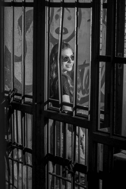 book-ensaio-foto-fotos-fotografia-fotografico-fotografo-photo-shoot-photoshooting-book-externo-urbano-rio-lago-agua-15-anos-quinze-anos-urbano-ao-ar-livre-externo-fabio-martins-foto-equipe-fotografo-profissional-foto-equipe-look-do-dia-adolescente-poa'