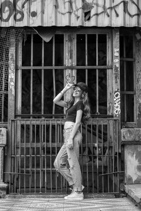 book-ensaio-foto-fotos-fotografia-fotografico-fotografo-photo-shoot-photoshooting-book-externo-urbano-rio-lago-agua-15-anos-quinze-anos-urbano-ao-ar-livre-externo-fabio-martins-foto-equipe-fotografo-profissional-foto-equipe-look-do-dia-adolescente-poa'