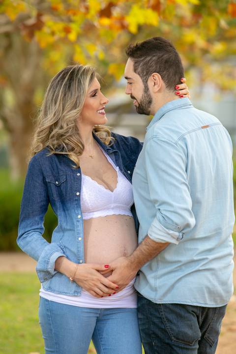 gravida-gravidez-gestacao-gravidos-gestante-gravidinha-maternidade-ensaiogravida-ensaiogestante-fotogestante-ensaio-gestante-externo-moderno-estudio-gravidivda-gestanteslindas-fotografo-fotografia-pgotographer-pregnant-porto-alegre-gravida-'