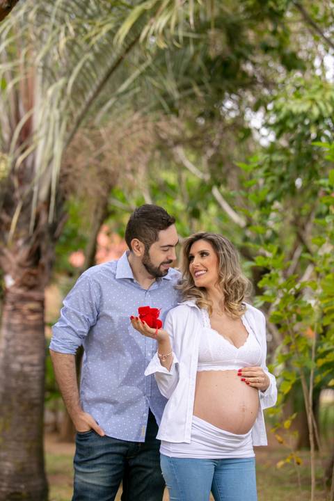 gravida-gravidez-gestacao-gravidos-gestante-gravidinha-maternidade-ensaiogravida-ensaiogestante-fotogestante-ensaio-gestante-externo-moderno-estudio-gravidivda-gestanteslindas-fotografo-fotografia-pgotographer-pregnant-porto-alegre-gravida-'