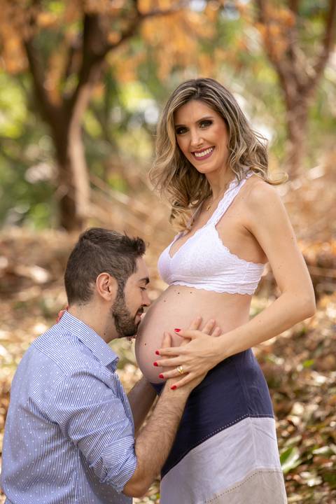 gravida-gravidez-gestacao-gravidos-gestante-gravidinha-maternidade-ensaiogravida-ensaiogestante-fotogestante-ensaio-gestante-externo-moderno-estudio-gravidivda-gestanteslindas-fotografo-fotografia-pgotographer-pregnant-porto-alegre-gravida-'