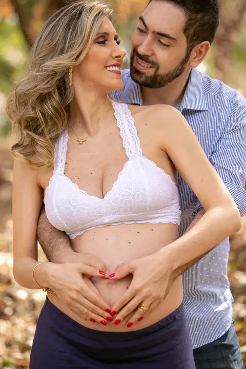 gravida-gravidez-gestacao-gravidos-gestante-gravidinha-maternidade-ensaiogravida-ensaiogestante-fotogestante-ensaio-gestante-externo-moderno-estudio-gravidivda-gestanteslindas-fotografo-fotografia-pgotographer-pregnant-porto-alegre-gravida-'