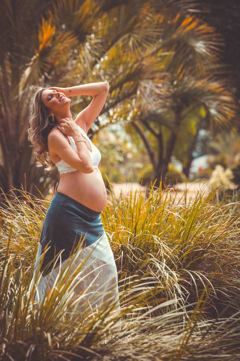 gravida-gravidez-gestacao-gravidos-gestante-gravidinha-maternidade-ensaiogravida-ensaiogestante-fotogestante-ensaio-gestante-externo-moderno-estudio-gravidivda-gestanteslindas-fotografo-fotografia-pgotographer-pregnant-porto-alegre-gravida-'