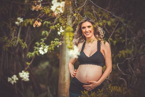 gravida-gravidez-gestacao-gravidos-gestante-gravidinha-maternidade-ensaiogravida-ensaiogestante-fotogestante-ensaio-gestante-externo-moderno-estudio-gravidivda-gestanteslindas-fotografo-fotografia-pgotographer-pregnant-porto-alegre-gravida-'