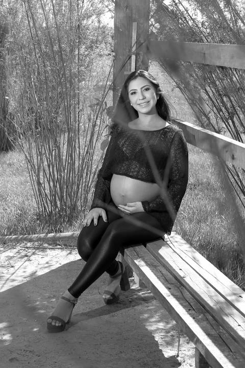 gravida-gravidez-gestacao-gravidos-gestante-gravidinha-maternidade-ensaiogravida-ensaiogestante-fotogestante-ensaio-gestante-externo-moderno-estudio-gravidivda-gestanteslindas-fotografo-fotografia-pgotographer-pregnant-porto-alegre-gravida'