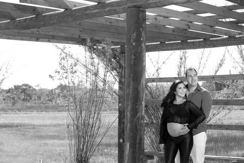 gravida-gravidez-gestacao-gravidos-gestante-gravidinha-maternidade-ensaiogravida-ensaiogestante-fotogestante-ensaio-gestante-externo-moderno-estudio-gravidivda-gestanteslindas-fotografo-fotografia-pgotographer-pregnant-porto-alegre-gravida'