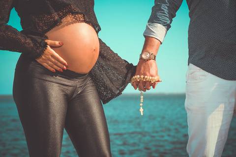 gravida-gravidez-gestacao-gravidos-gestante-gravidinha-maternidade-ensaiogravida-ensaiogestante-fotogestante-ensaio-gestante-externo-moderno-estudio-gravidivda-gestanteslindas-fotografo-fotografia-pgotographer-pregnant-porto-alegre-gravida'