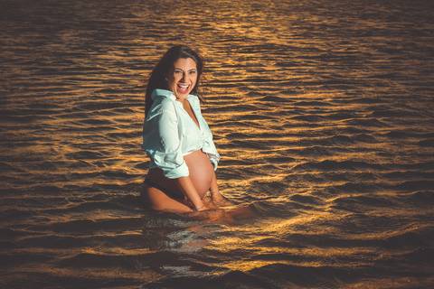 gravida-gravidez-gestacao-gravidos-gestante-gravidinha-maternidade-ensaiogravida-ensaiogestante-fotogestante-ensaio-gestante-externo-moderno-estudio-gravidivda-gestanteslindas-fotografo-fotografia-pgotographer-pregnant-porto-alegre-gravida'