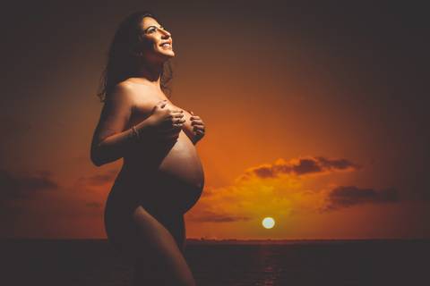 gravida-gravidez-gestacao-gravidos-gestante-gravidinha-maternidade-ensaiogravida-ensaiogestante-fotogestante-ensaio-gestante-externo-moderno-estudio-gravidivda-gestanteslindas-fotografo-fotografia-pgotographer-pregnant-porto-alegre-gravida'