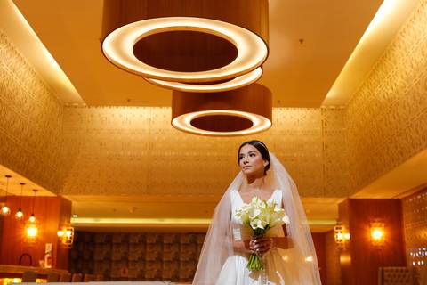 fotos-de-casamento-fotos-noiva-making-of-porto-alegre-casal-noiva-noivo-fotos-fotografia-fotógrafo-porto-alegre-wedding-porto-alegre-fotografo-profissional-vestido-de-noiva-penteado-noiva-casamento'