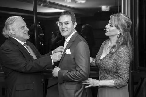 fotos-de-casamento-fotos-noiva-making-of-porto-alegre-casal-noiva-noivo-fotos-fotografia-fotógrafo-porto-alegre-wedding-porto-alegre-fotografo-profissional-vestido-de-noiva-penteado-noiva-casamento'