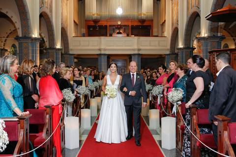 fotos-de-casamento-fotos-noiva-making-of-porto-alegre-casal-noiva-noivo-fotos-fotografia-fotógrafo-porto-alegre-wedding-porto-alegre-fotografo-profissional-vestido-de-noiva-penteado-noiva-casamento'