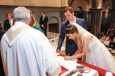 fotos-de-casamento-fotos-noiva-making-of-porto-alegre-casal-noiva-noivo-fotos-fotografia-fotógrafo-porto-alegre-wedding-porto-alegre-fotografo-profissional-vestido-de-noiva-penteado-noiva-casamento'