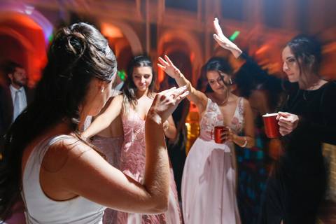 fotos-de-casamento-fotos-noiva-making-of-porto-alegre-casal-noiva-noivo-fotos-fotografia-fotógrafo-porto-alegre-wedding-porto-alegre-fotografo-profissional-vestido-de-noiva-penteado-noiva-casamento'