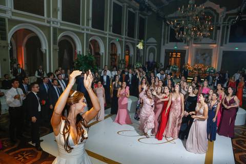 fotos-de-casamento-fotos-noiva-making-of-porto-alegre-casal-noiva-noivo-fotos-fotografia-fotógrafo-porto-alegre-wedding-porto-alegre-fotografo-profissional-vestido-de-noiva-penteado-noiva-casamento'