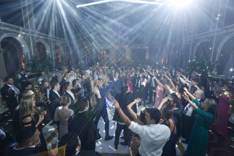 fotos-de-casamento-fotos-noiva-making-of-porto-alegre-casal-noiva-noivo-fotos-fotografia-fotógrafo-porto-alegre-wedding-porto-alegre-fotografo-profissional-vestido-de-noiva-penteado-noiva-casamento'