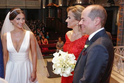 fotos-de-casamento-fotos-noiva-making-of-porto-alegre-casal-noiva-noivo-fotos-fotografia-fotógrafo-porto-alegre-wedding-porto-alegre-fotografo-profissional-vestido-de-noiva-penteado-noiva-casamento'