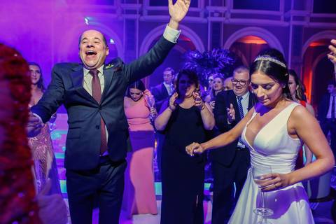 fotos-de-casamento-fotos-noiva-making-of-porto-alegre-casal-noiva-noivo-fotos-fotografia-fotógrafo-porto-alegre-wedding-porto-alegre-fotografo-profissional-vestido-de-noiva-penteado-noiva-casamento'