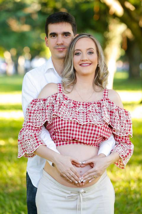 gravida-gravidez-gestacao-gravidos-gestante-gravidinha-maternidade-ensaiogravida-ensaiogestante-fotogestante-ensaio-gestante-externo-moderno-estudio-gravidivda-gestanteslindas-fotografo-fotografia-pgotographer-pregnant-porto-alegre-gravida-'