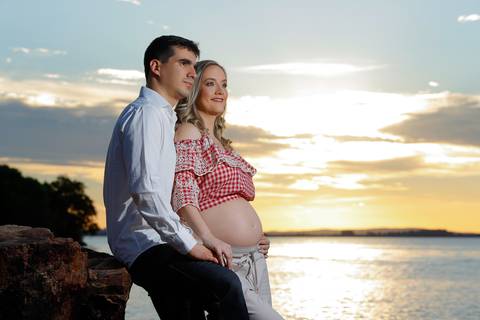 gravida-gravidez-gestacao-gravidos-gestante-gravidinha-maternidade-ensaiogravida-ensaiogestante-fotogestante-ensaio-gestante-externo-moderno-estudio-gravidivda-gestanteslindas-fotografo-fotografia-pgotographer-pregnant-porto-alegre-gravida-'