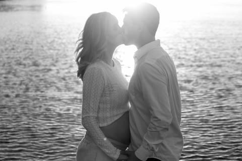 gravida-gravidez-gestacao-gravidos-gestante-gravidinha-maternidade-ensaiogravida-ensaiogestante-fotogestante-ensaio-gestante-externo-moderno-estudio-gravidivda-gestanteslindas-fotografo-fotografia-pgotographer-pregnant-porto-alegre-gravida-'